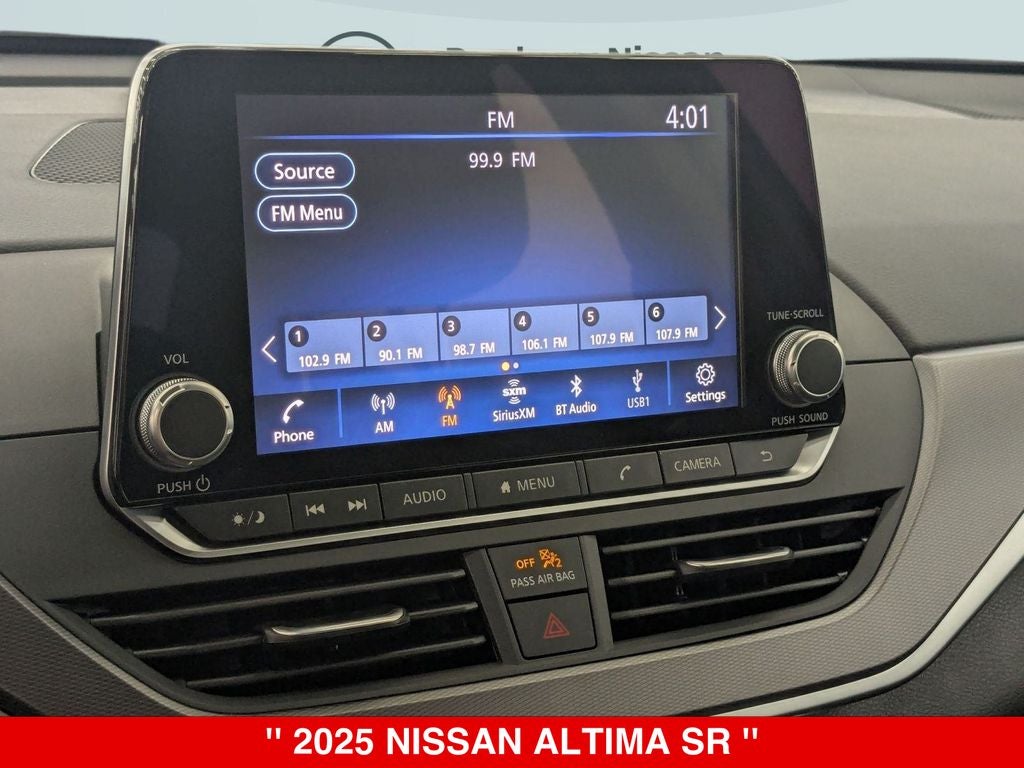 2025 Nissan Altima SR
