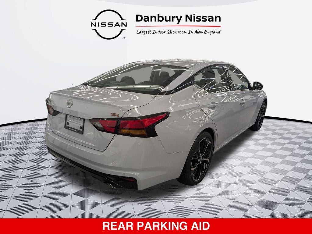 2025 Nissan Altima SR