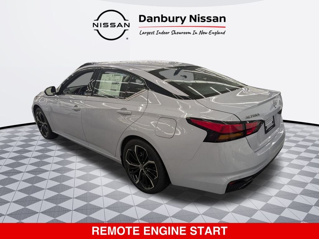 2025 Nissan Altima SR