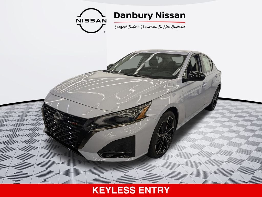 2025 Nissan Altima SR