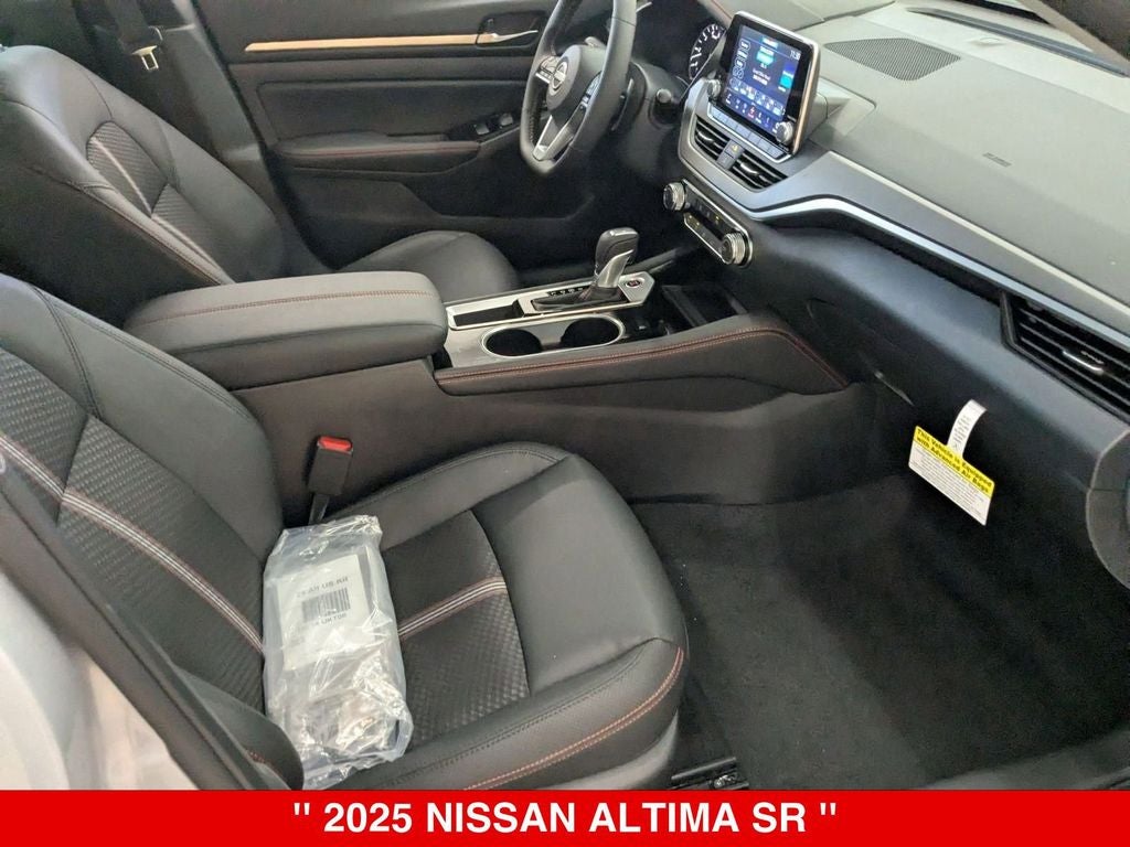 2025 Nissan Altima SR