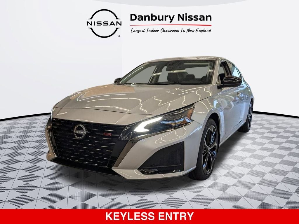 2025 Nissan Altima SR