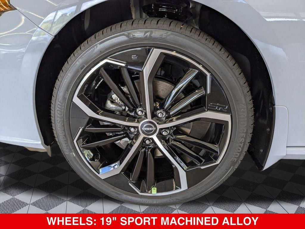 2025 Nissan Altima SR