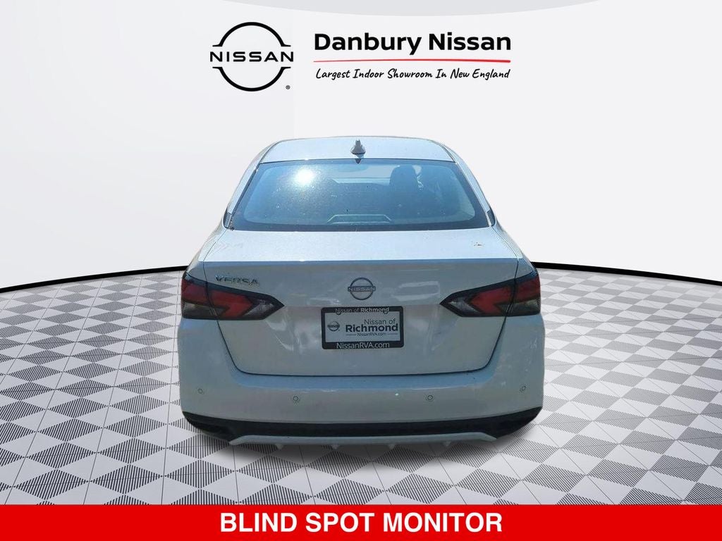 2025 Nissan Versa SV