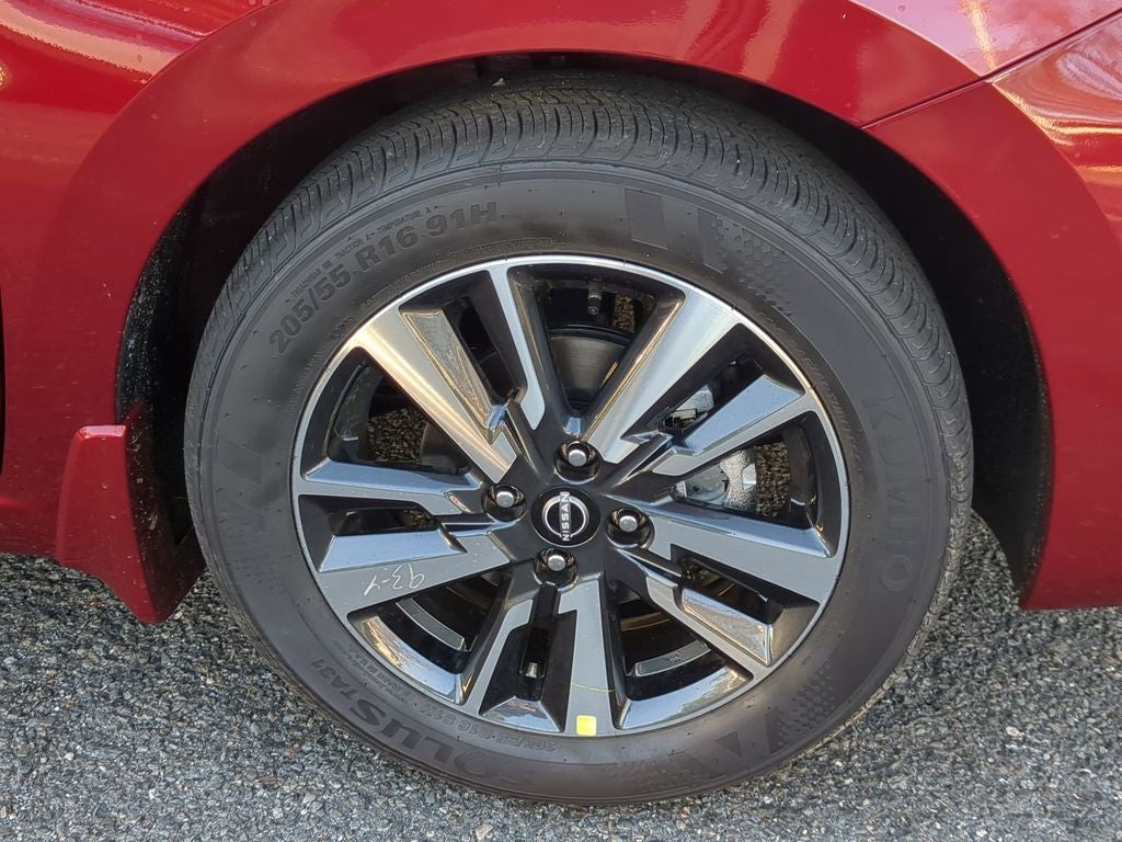 2025 Nissan Versa 1.6 SV