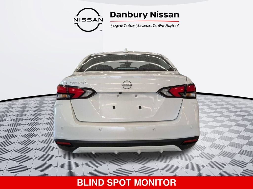 2025 Nissan Versa SV