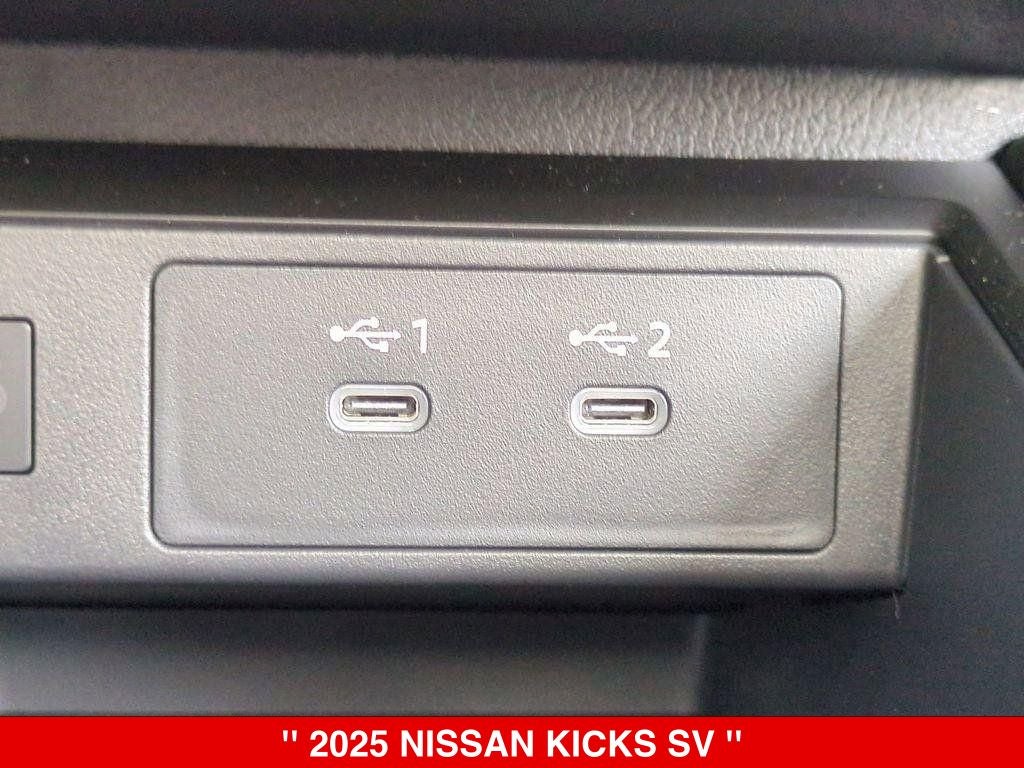 2025 Nissan Kicks SV
