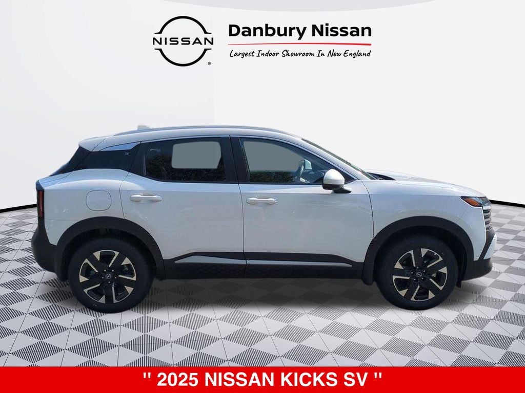 2025 Nissan Kicks SV