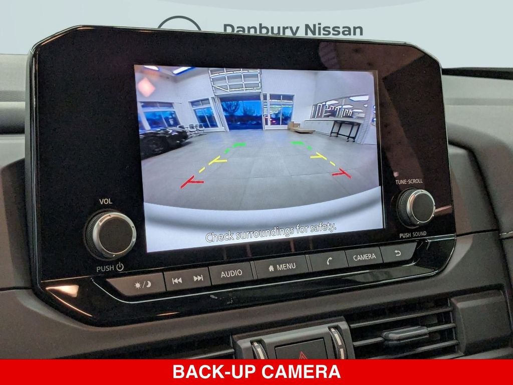 2025 Nissan Pathfinder S