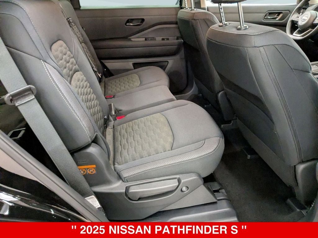2025 Nissan Pathfinder S