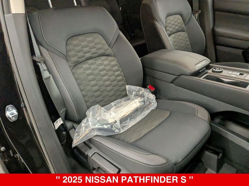 2025 Nissan Pathfinder S