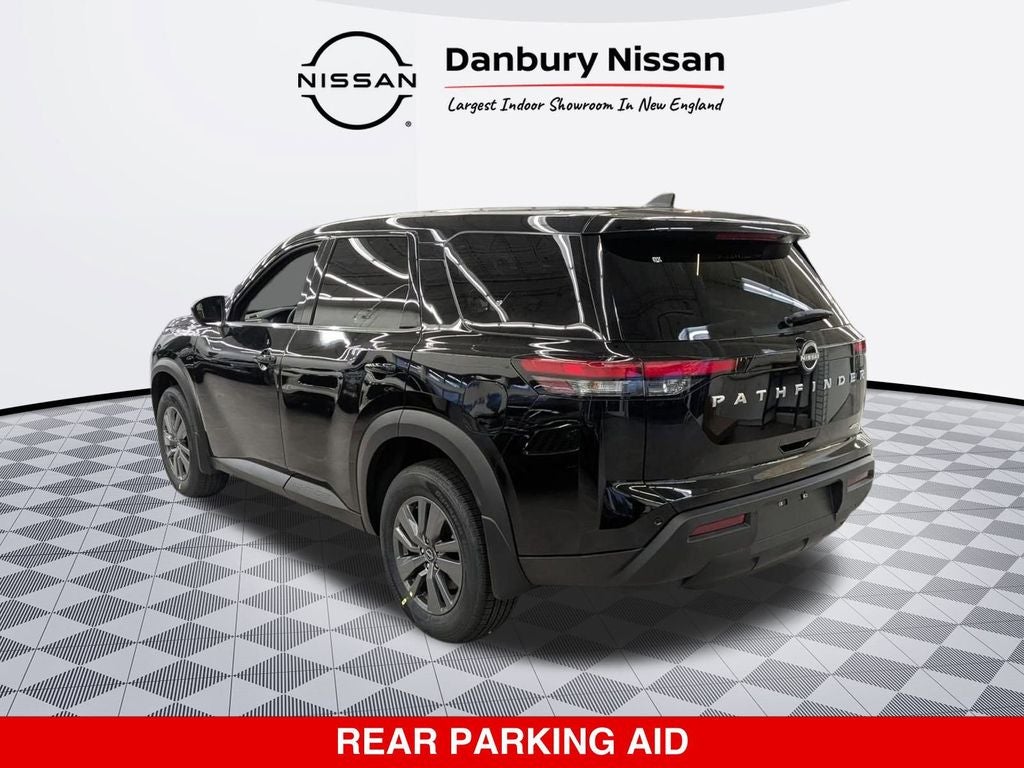 2025 Nissan Pathfinder S