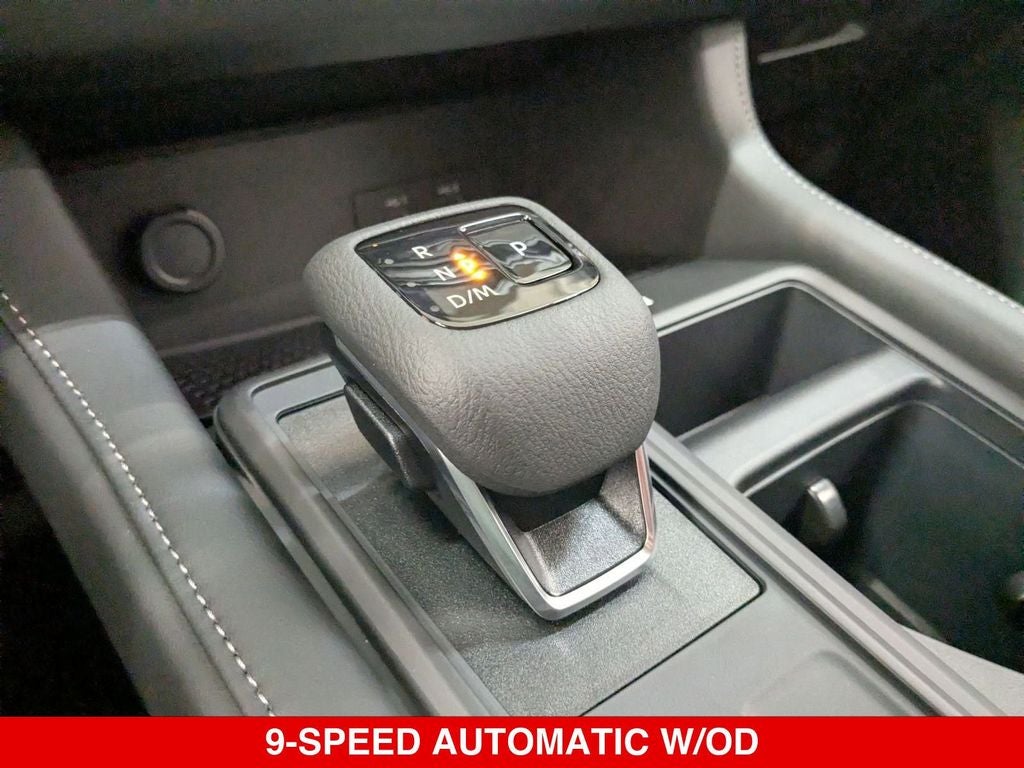 2025 Nissan Pathfinder S