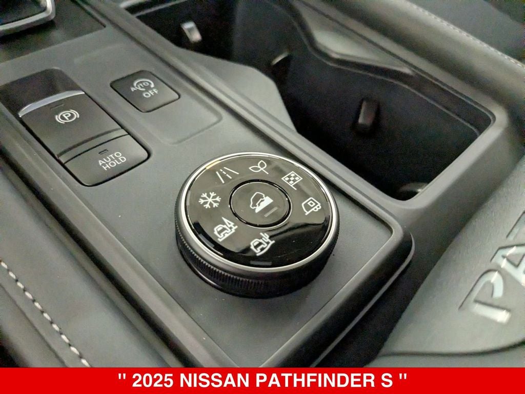 2025 Nissan Pathfinder S