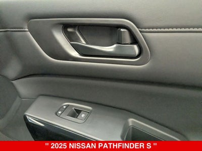 2025 Nissan Pathfinder S
