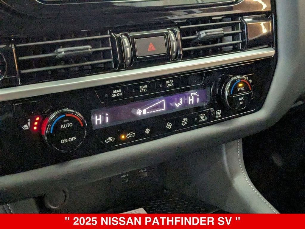 2025 Nissan Pathfinder SV