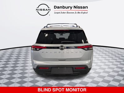2025 Nissan Pathfinder SV