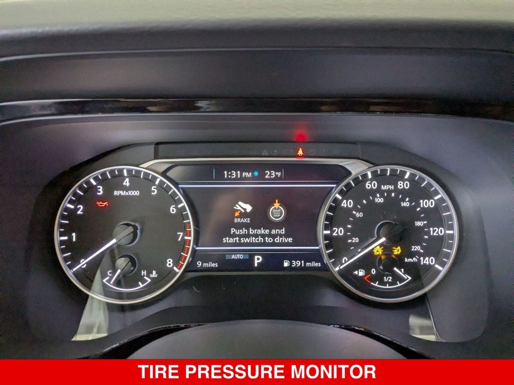 2025 Nissan Pathfinder SV