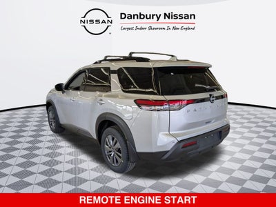 2025 Nissan Pathfinder SV