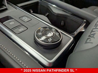 2025 Nissan Pathfinder SL