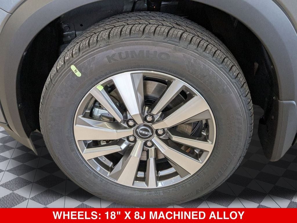 2025 Nissan Pathfinder SL