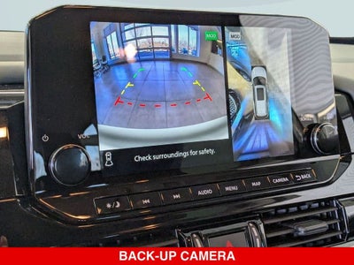 2025 Nissan Pathfinder SL