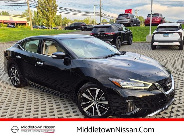 2023 Nissan Maxima SV