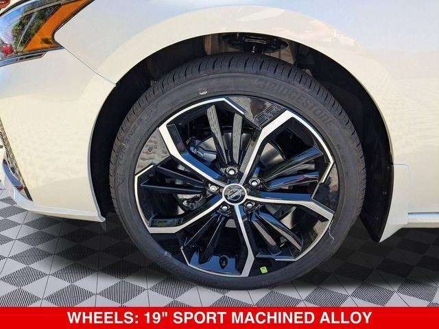 2025 Nissan Altima SR