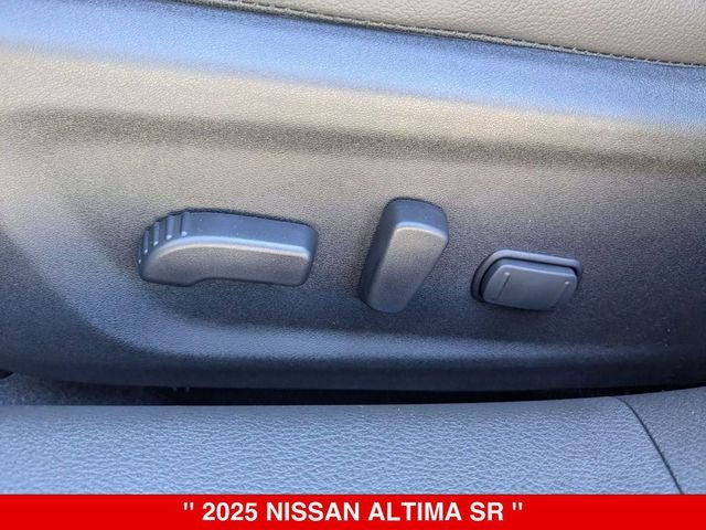 2025 Nissan Altima SR
