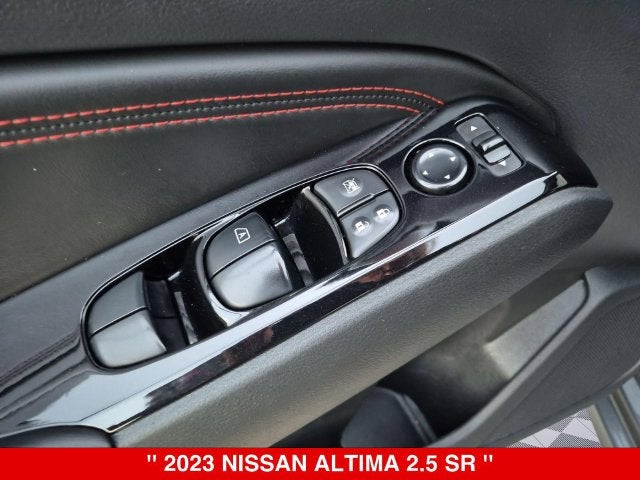 2023 Nissan Altima SR