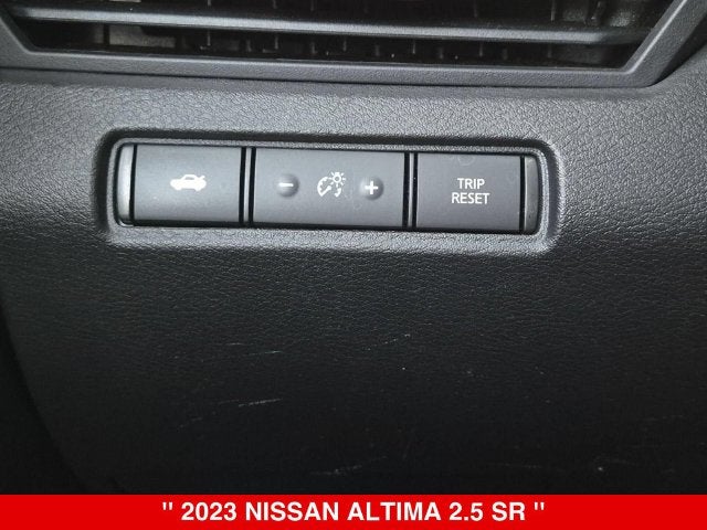 2023 Nissan Altima SR