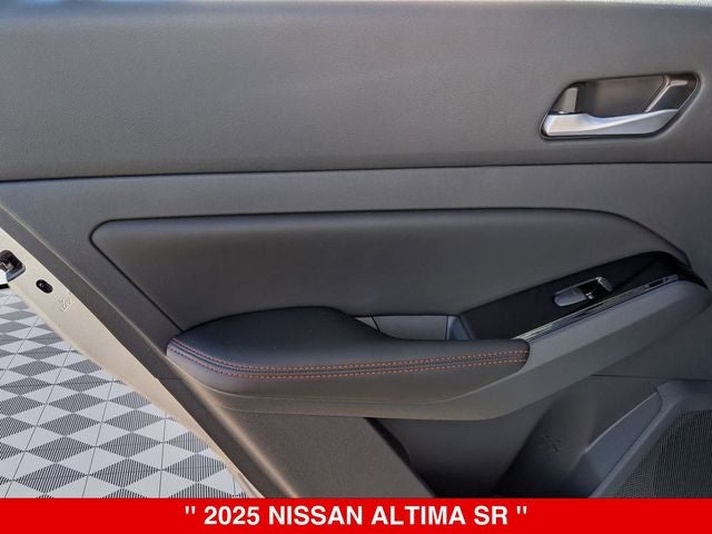 2025 Nissan Altima SR