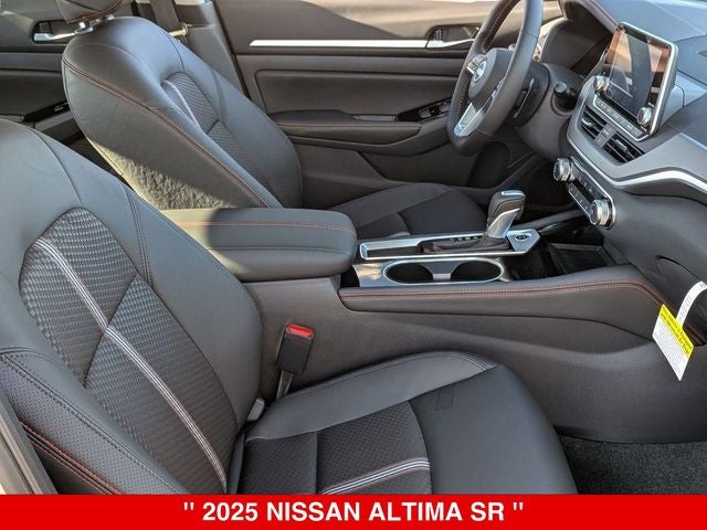 2025 Nissan Altima SR