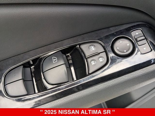 2025 Nissan Altima SR