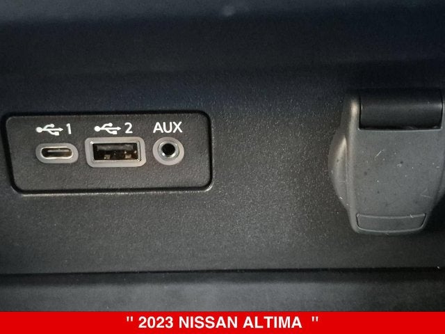 2023 Nissan Altima SR