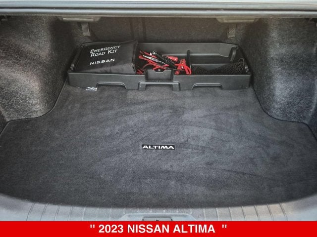 2023 Nissan Altima SR