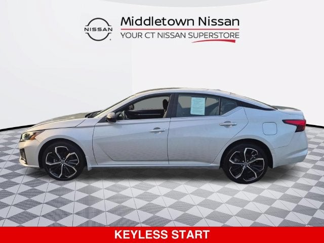 2023 Nissan Altima SR