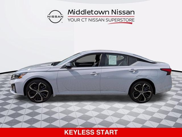 2023 Nissan Altima SR