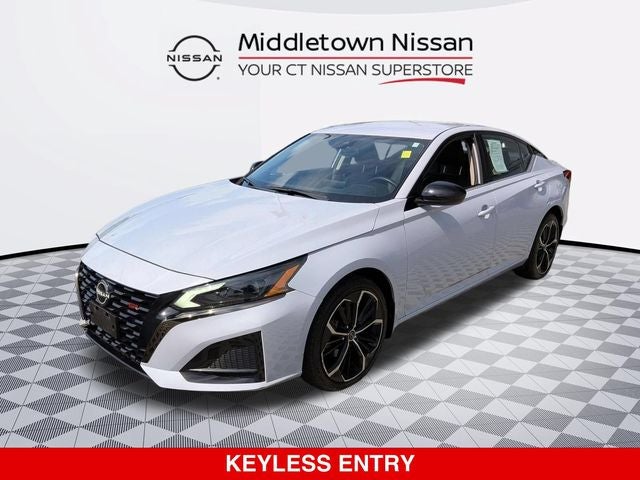 2023 Nissan Altima SR