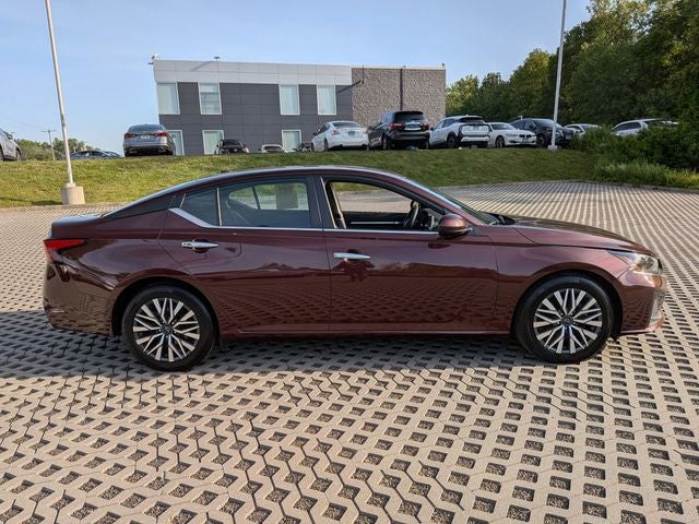 2023 Nissan Altima SV