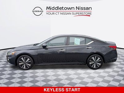 2022 Nissan Altima 2.5 SV NISSAN CERTIFIED