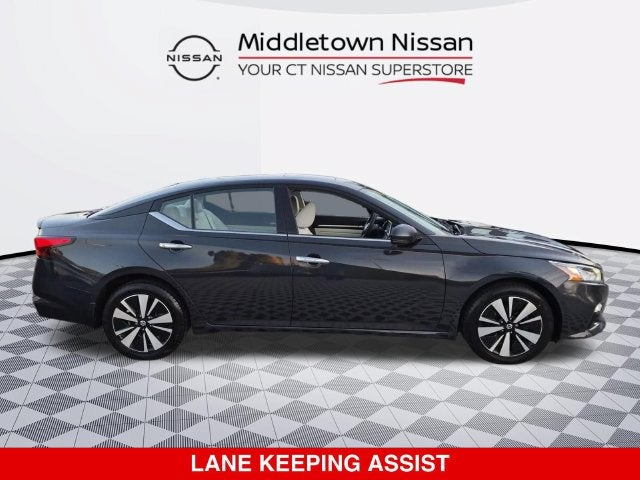 Used 2020 Nissan Altima SV with VIN 1N4BL4DW8LC112625 for sale in Middletown, CT