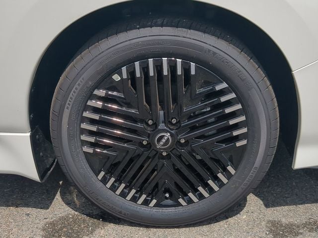 2025 Nissan Leaf SV Plus