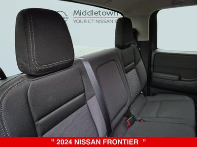 2024 Nissan Frontier SV