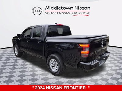 2024 Nissan Frontier SV