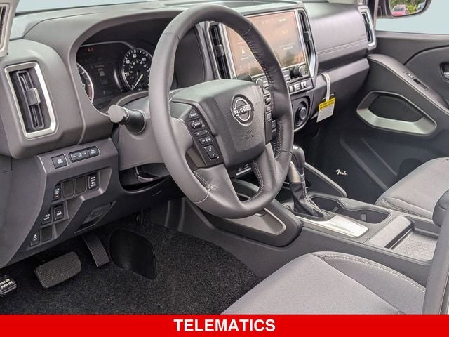 2025 Nissan Frontier Crew Cab SV