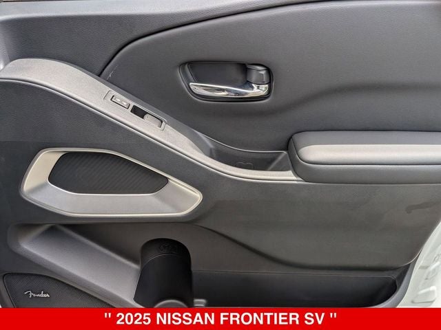 2025 Nissan Frontier Crew Cab SV