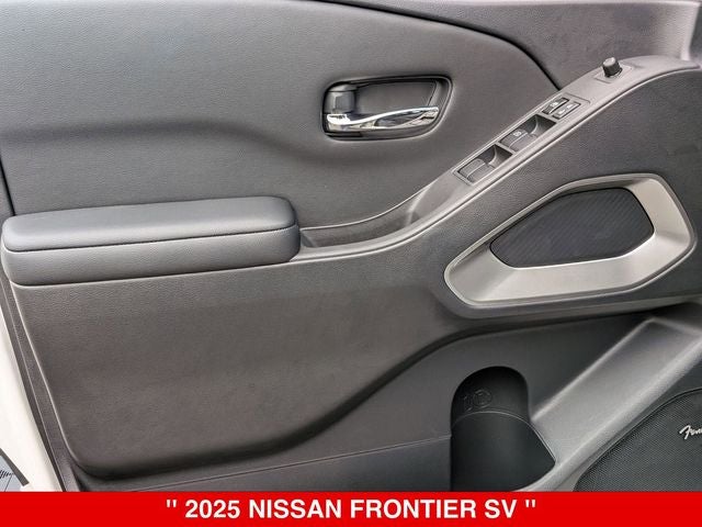 2025 Nissan Frontier Crew Cab SV