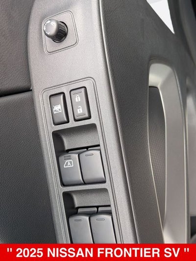 2025 Nissan Frontier Crew Cab SV