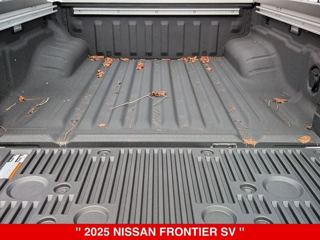 2025 Nissan Frontier Crew Cab SV